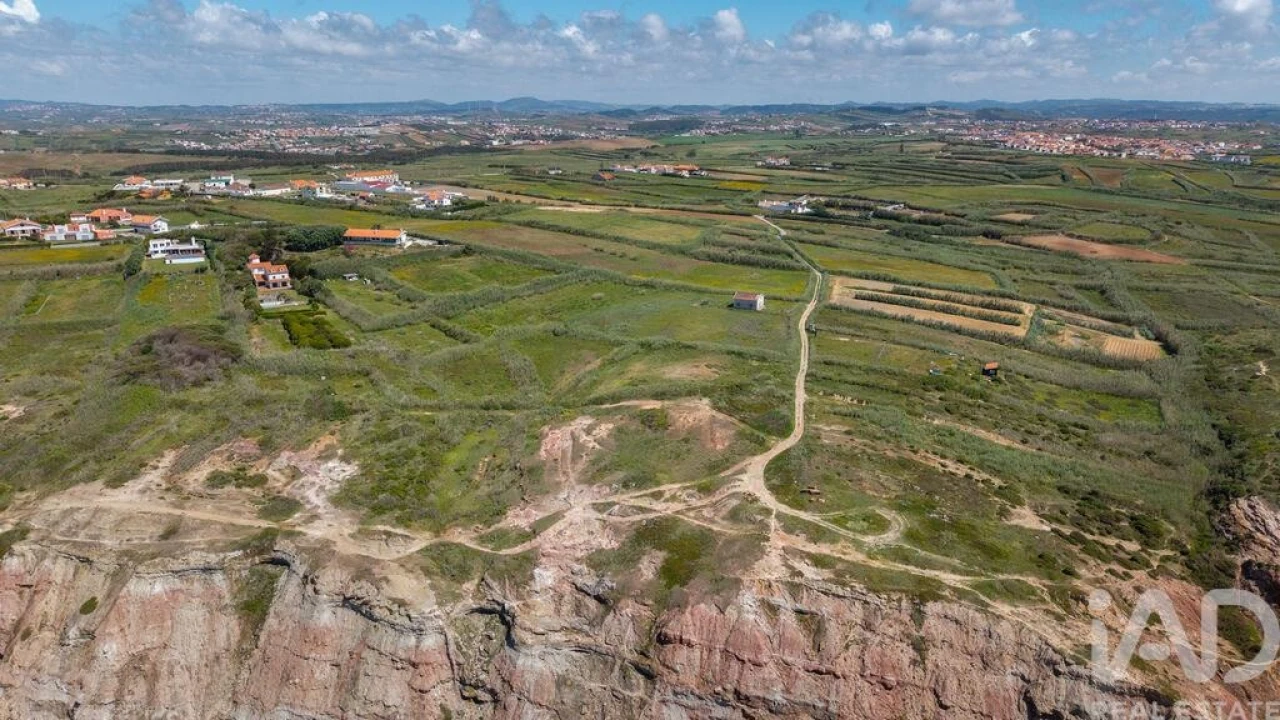 Terreno para Venda em Encosta do Sol Foto 17