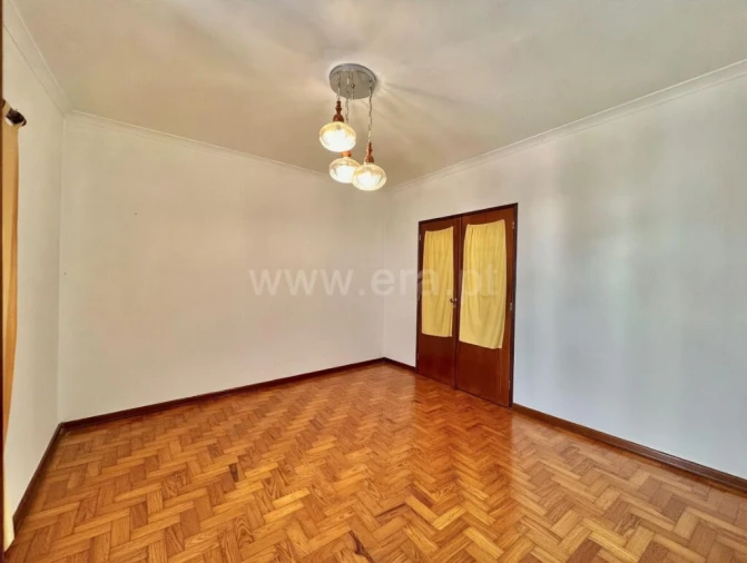 Apartamento T3 para Venda em Santo Antonio dos Olivais Foto 6