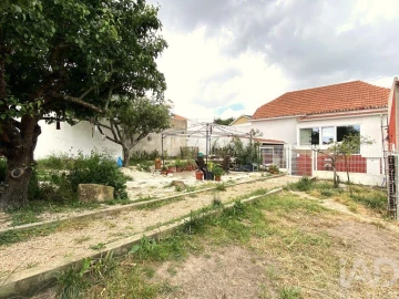 Moradia para Venda em Dois Portos e Runa