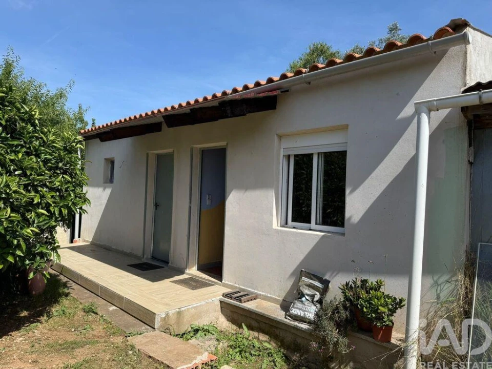 Terreno para Venda em Bensafrim e Barão de São João Foto 1