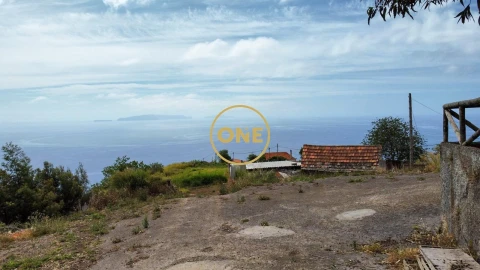 Terreno para Venda em Santa Cruz