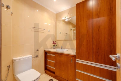 Apartamento T2 para Arrendamento em Algés, Linda-A-Velha e Cruz Quebrada-Dafundo
