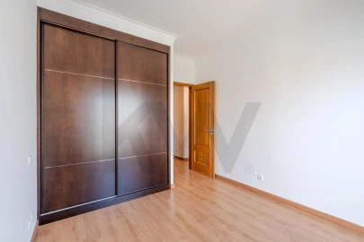 Apartamento T2 para Arrendamento em Algés, Linda-A-Velha e Cruz Quebrada-Dafundo