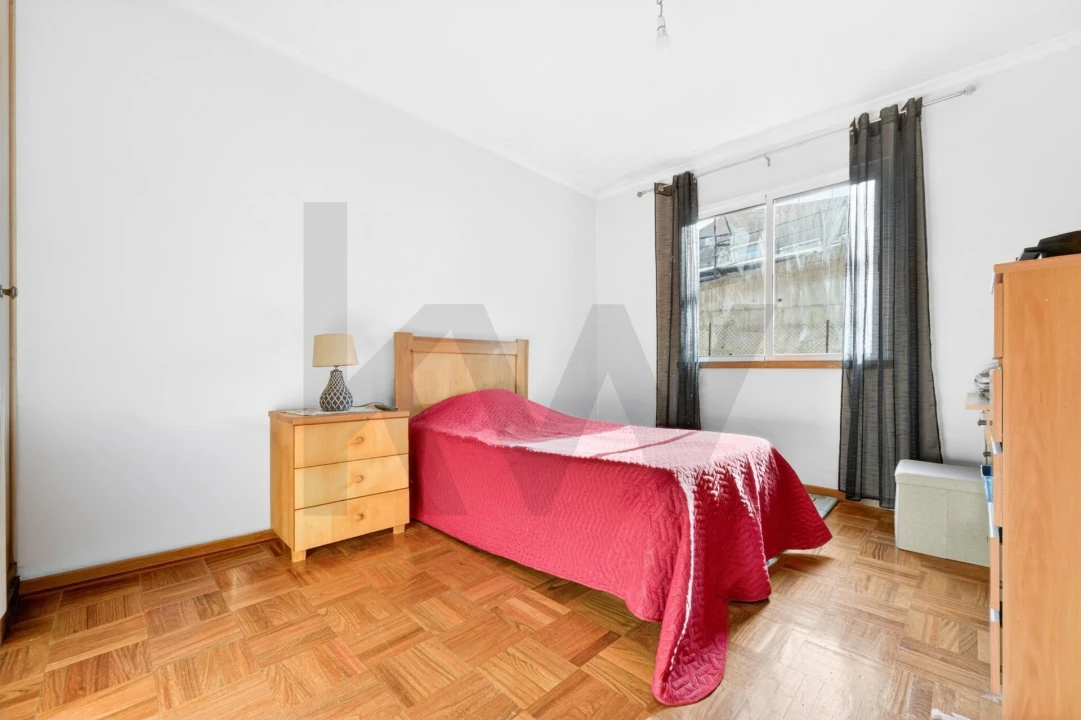 Apartamento T2 para Venda em Caniço Foto 11