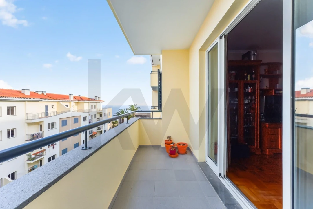 Apartamento T2 para Venda em Caniço Foto 7