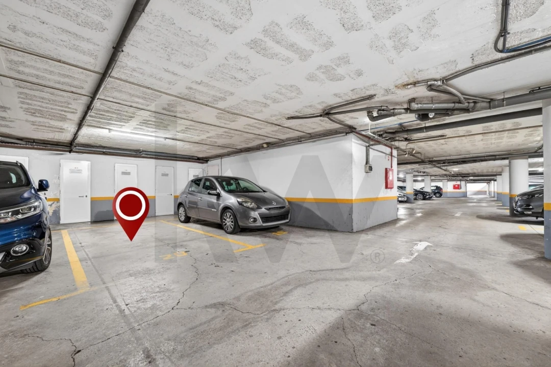 Apartamento T2 para Venda em Caniço Foto 17