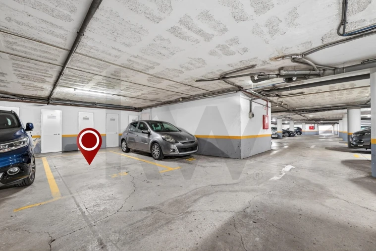 Apartamento T2 para Venda em Caniço Foto 17