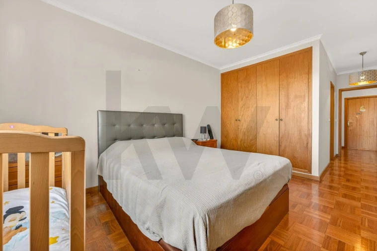Apartamento T2 para Venda em Caniço Foto 10
