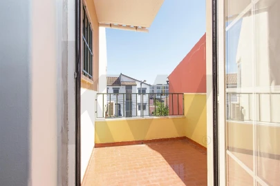 Moradia T5 para Venda em São Domingos de Rana