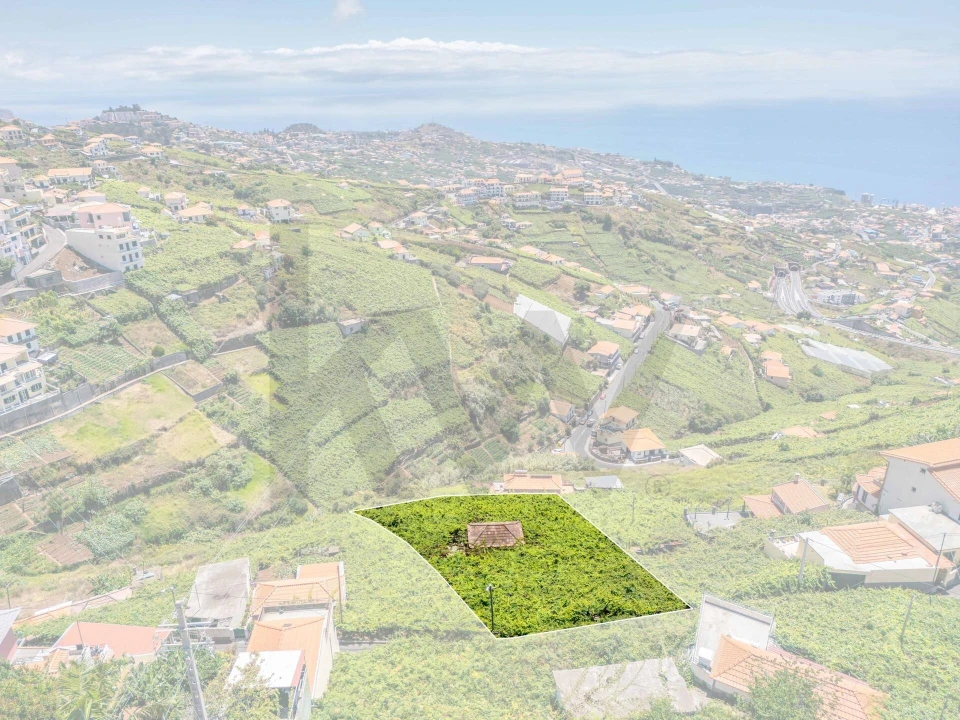 Moradia T2 para Venda em Estreito de Camara de Lobos Foto 17