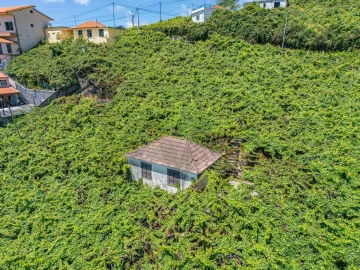 Moradia T2 para Venda em Estreito de Camara de Lobos