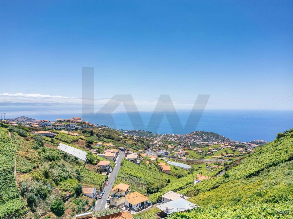 Moradia T2 para Venda em Estreito de Camara de Lobos Foto 13