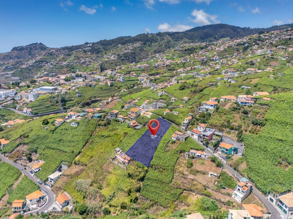 Moradia T2 para Venda em Estreito de Camara de Lobos Foto 9
