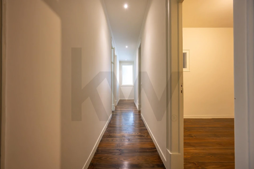 Apartamento T3 para Venda em Campo de Ourique Foto 6