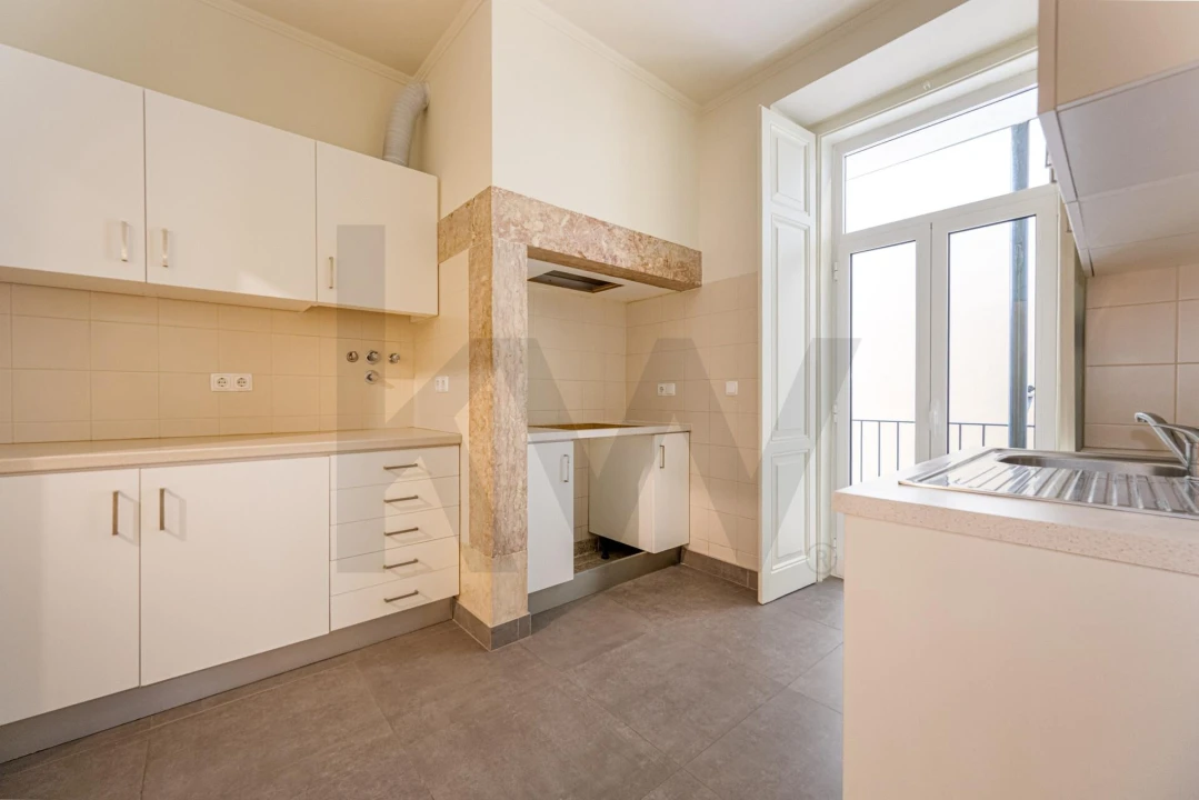 Apartamento T3 para Venda em Campo de Ourique Foto 19