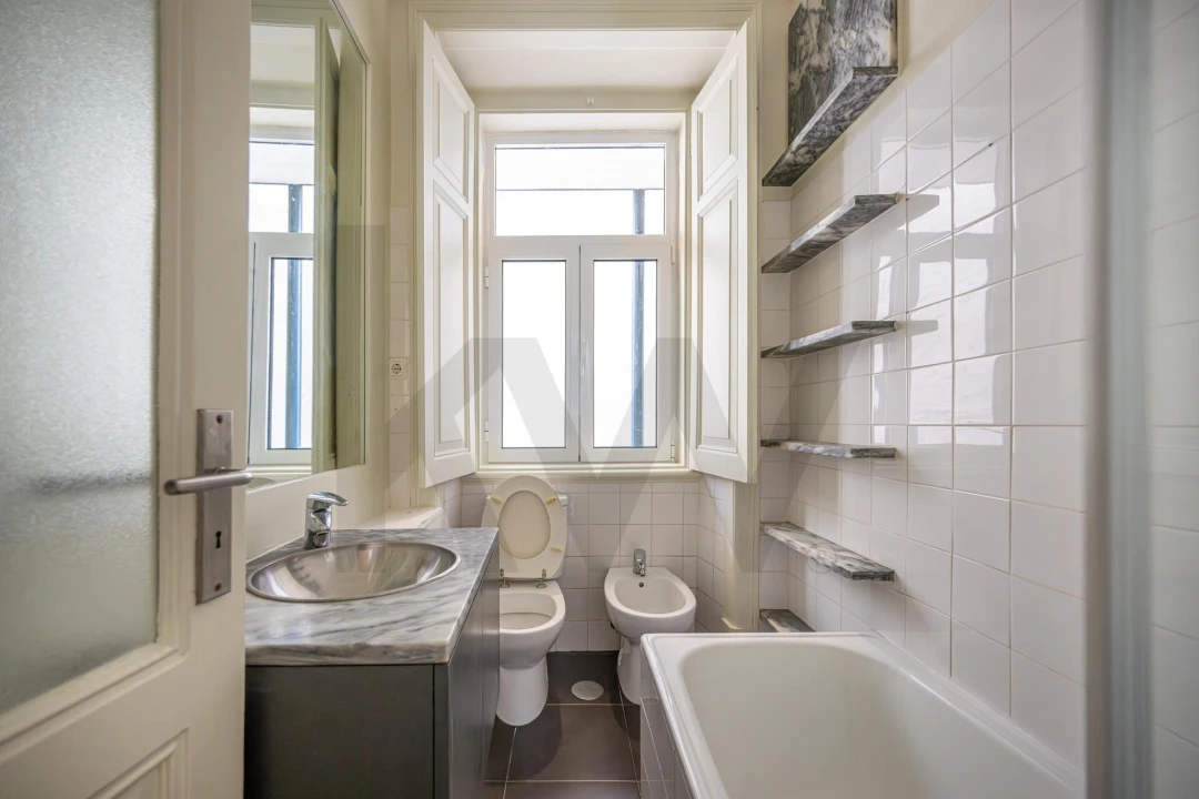 Apartamento T3 para Venda em Campo de Ourique Foto 38