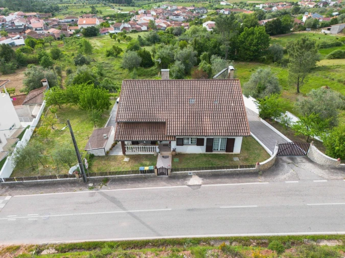 Moradia T4 para Venda em Souselas e Botão Foto 4