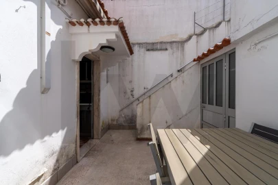 Moradia T4 para Venda em Campolide