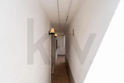 Moradia T4 para Venda em Campolide