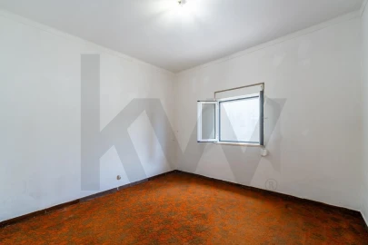 Moradia T4 para Venda em Campolide