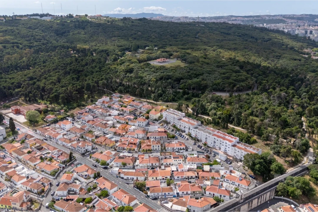 Moradia T4 para Venda em Campolide Foto 45