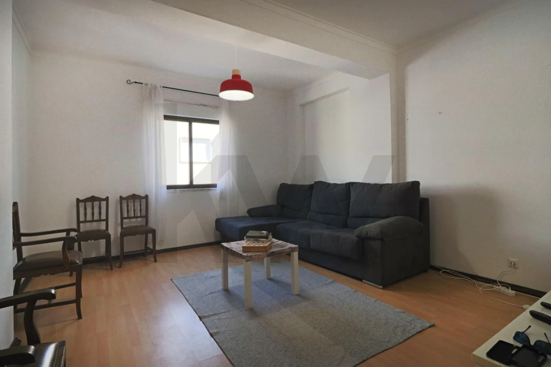 Apartamento T2 para Venda em Queluz e Belas Foto 5