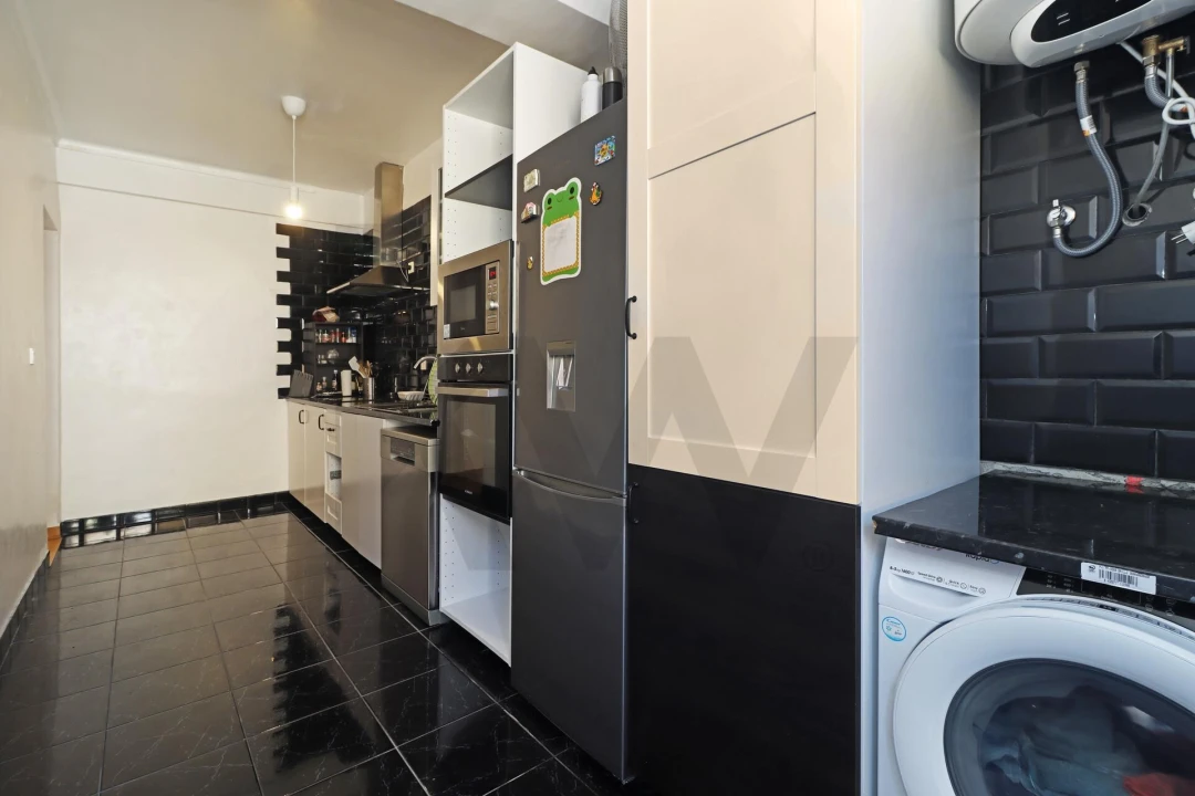 Apartamento T2 para Venda em Queluz e Belas Foto 17