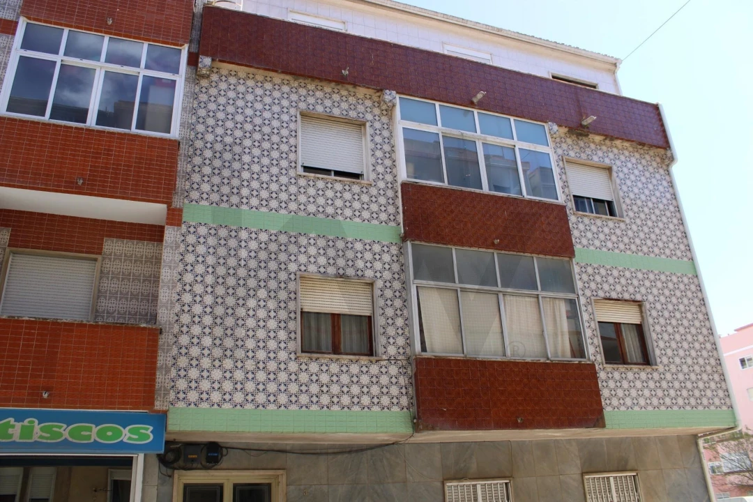 Apartamento T2 para Venda em Queluz e Belas Foto 37