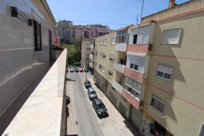 Apartamento T2 para Venda em Queluz e Belas