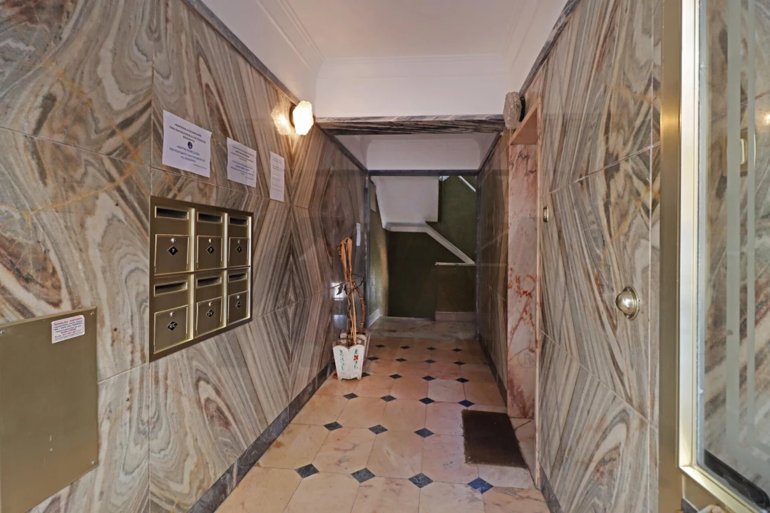 Apartamento T2 para Venda em Queluz e Belas Foto 36