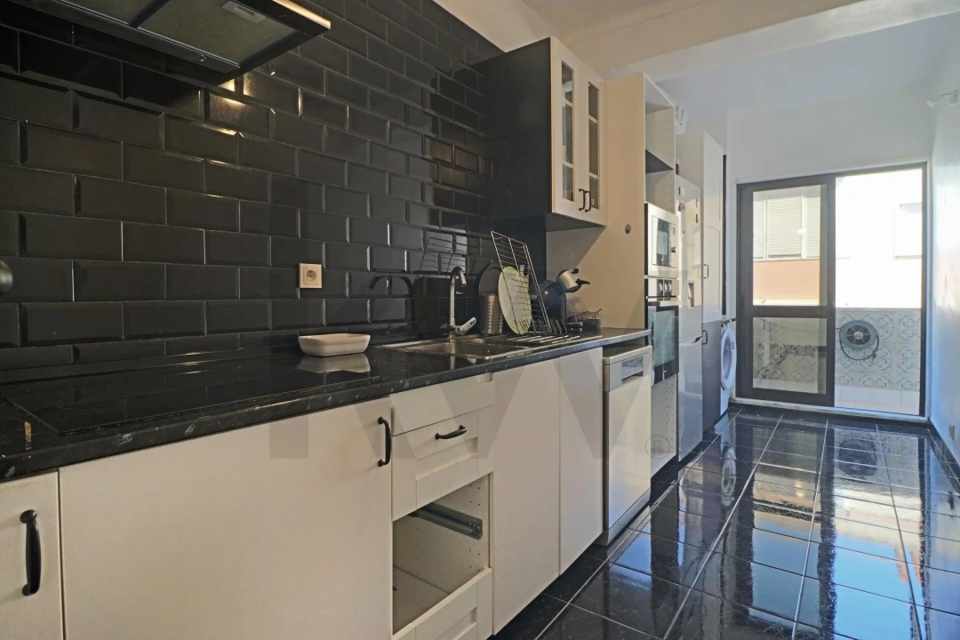Apartamento T2 para Venda em Queluz e Belas Foto 15