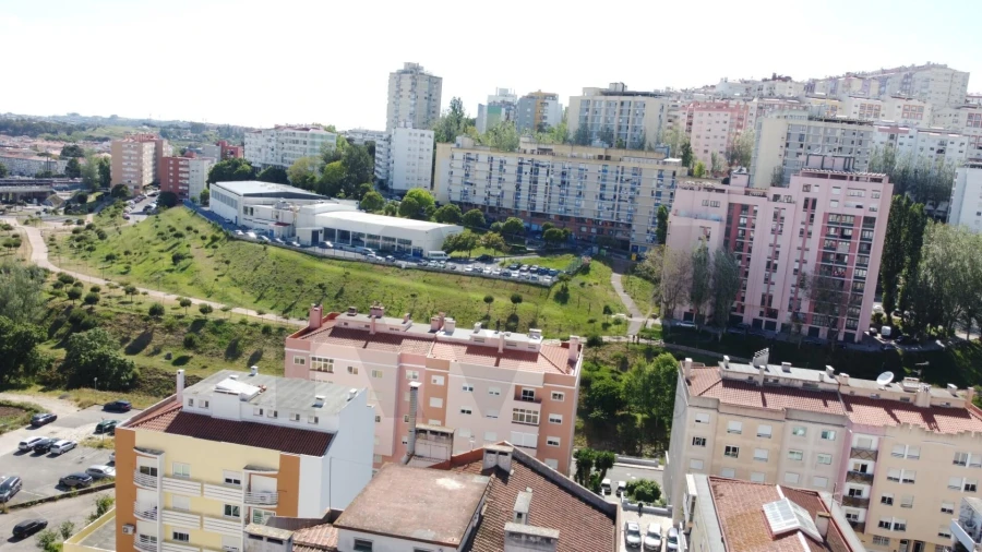Apartamento T2 para Venda em Queluz e Belas Foto 5