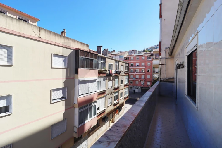 Apartamento T2 para Venda em Queluz e Belas Foto 19