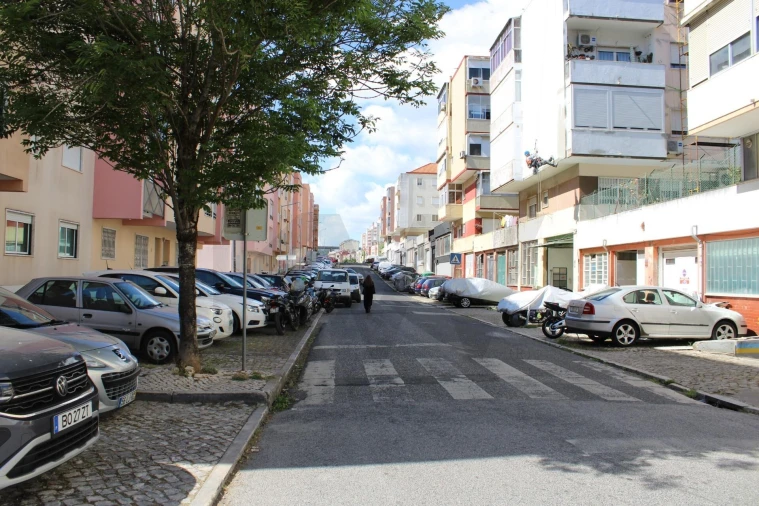 Apartamento T2 para Venda em Queluz e Belas Foto 40