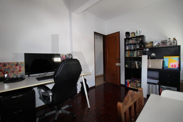 Apartamento T2 para Venda em Queluz e Belas Foto 19