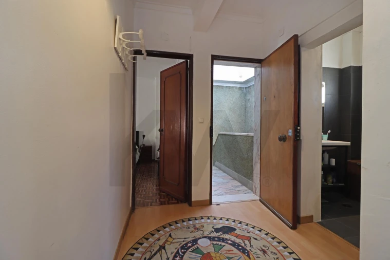 Apartamento T2 para Venda em Queluz e Belas Foto 4