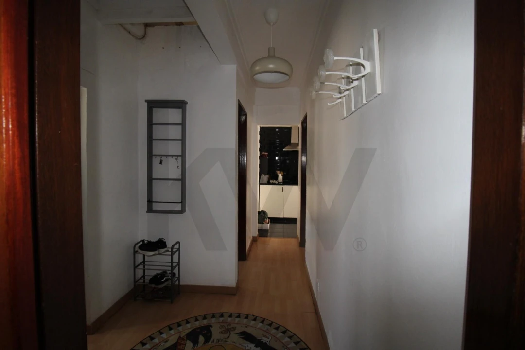 Apartamento T2 para Venda em Queluz e Belas Foto 14