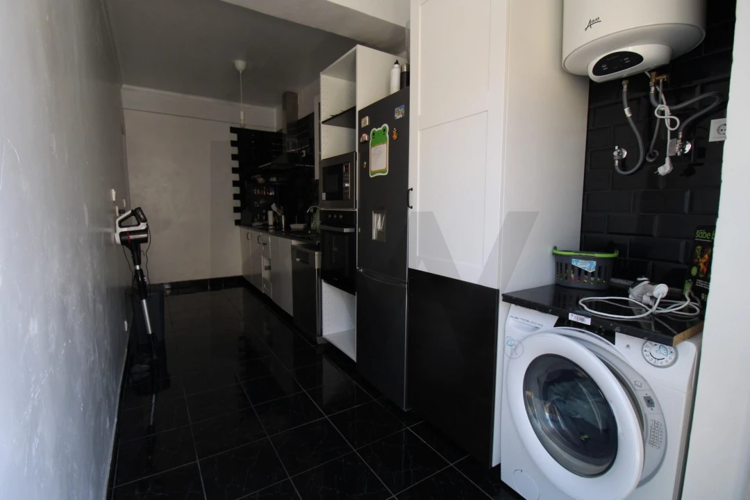 Apartamento T2 para Venda em Queluz e Belas Foto 21