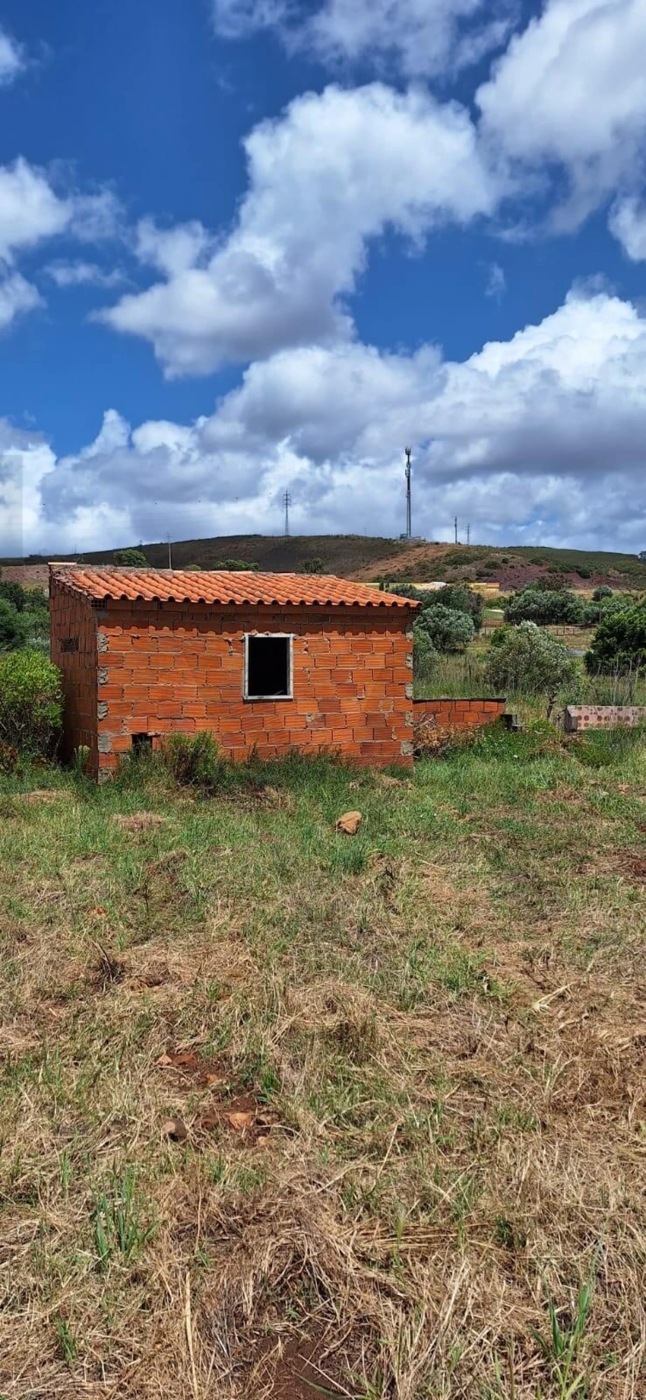 Moradia T6 para Venda em Odiaxere Foto 14