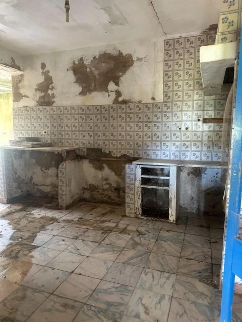 Moradia T6 para Venda em Odiaxere