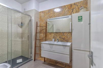 Apartamento T1 para Venda em São Martinho