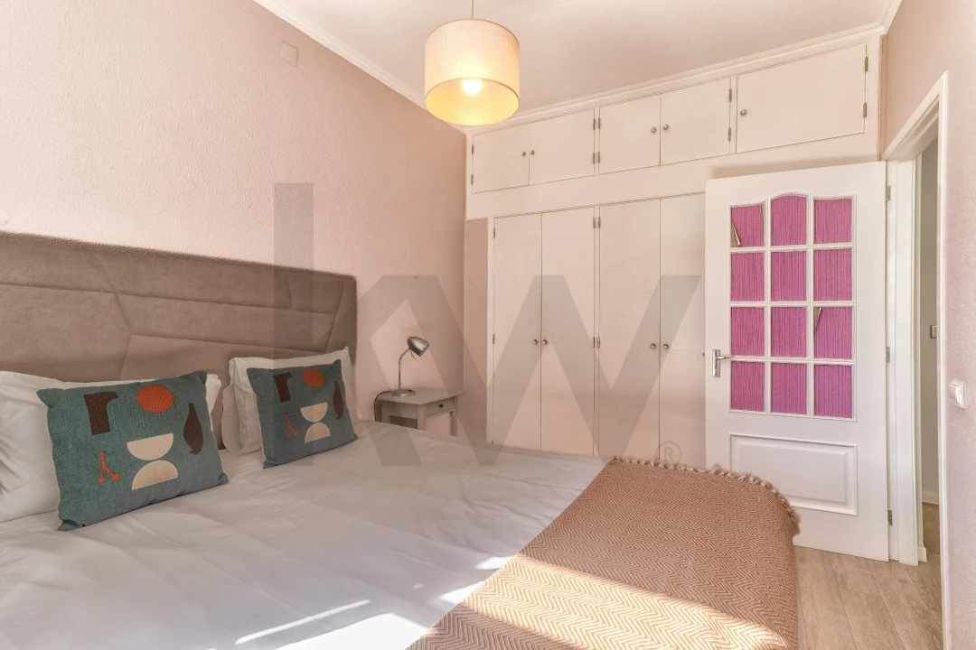 Apartamento T1 para Venda em São Martinho Foto 2