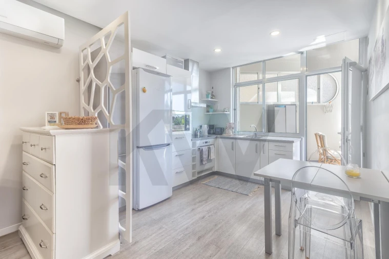 Apartamento T1 para Venda em São Martinho Foto 7