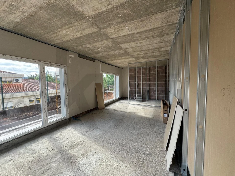 Apartamento T2 para Venda em Sé Nova, Santa Cruz, Almedina e São Bartolomeu Foto 2