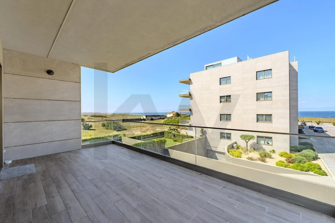Apartamento T3 para Arrendamento em Arvore Foto 22