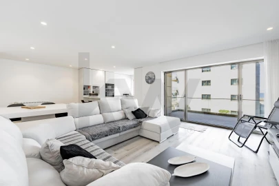 Apartamento T3 para Arrendamento em Arvore