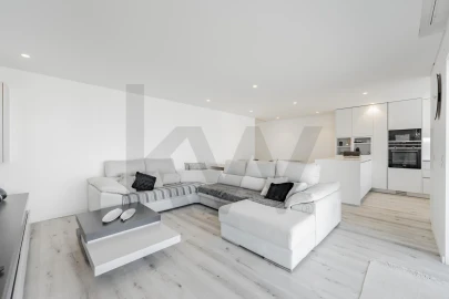 Apartamento T3 para Arrendamento em Arvore