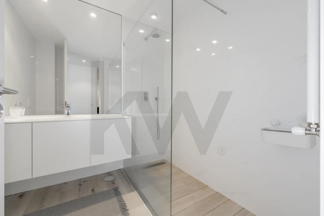 Apartamento T3 para Arrendamento em Arvore Foto 14