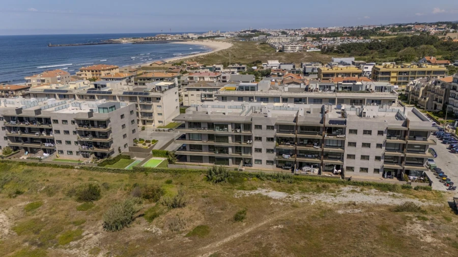 Apartamento T3 para Arrendamento em Arvore Foto 26