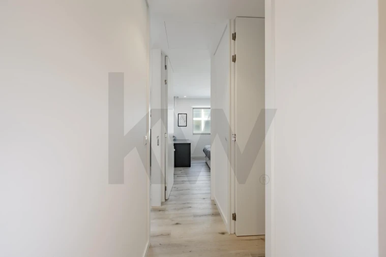 Apartamento T3 para Arrendamento em Arvore Foto 7